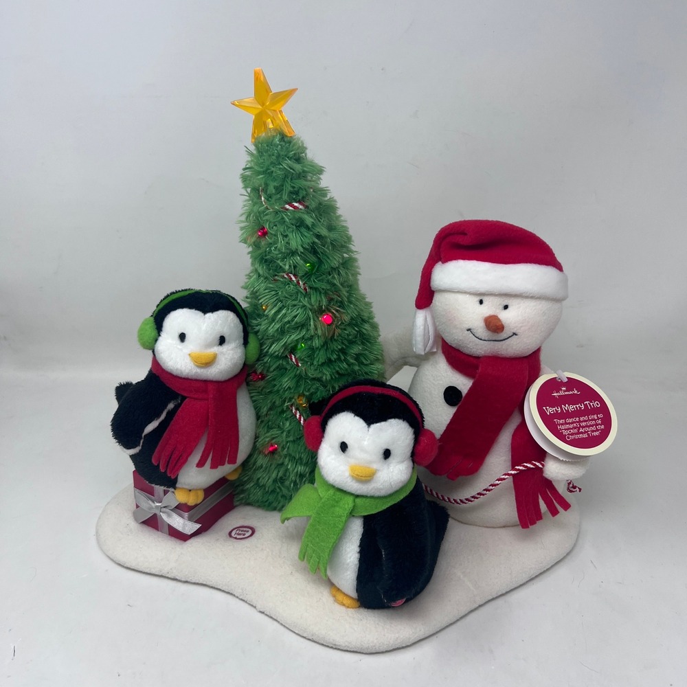 Hallmark Very Merry Trio Snowman Penguins Christmas Tree Musical Animated w/ tag
